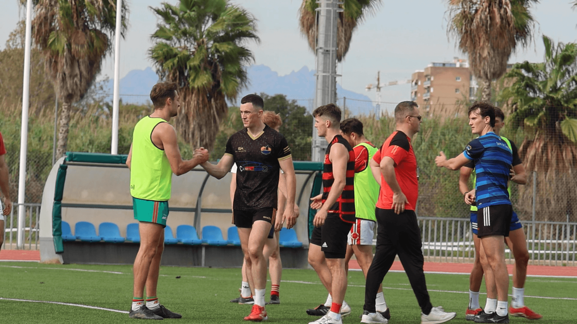 Gan Teorainn documentary - GAA training in Barcelona